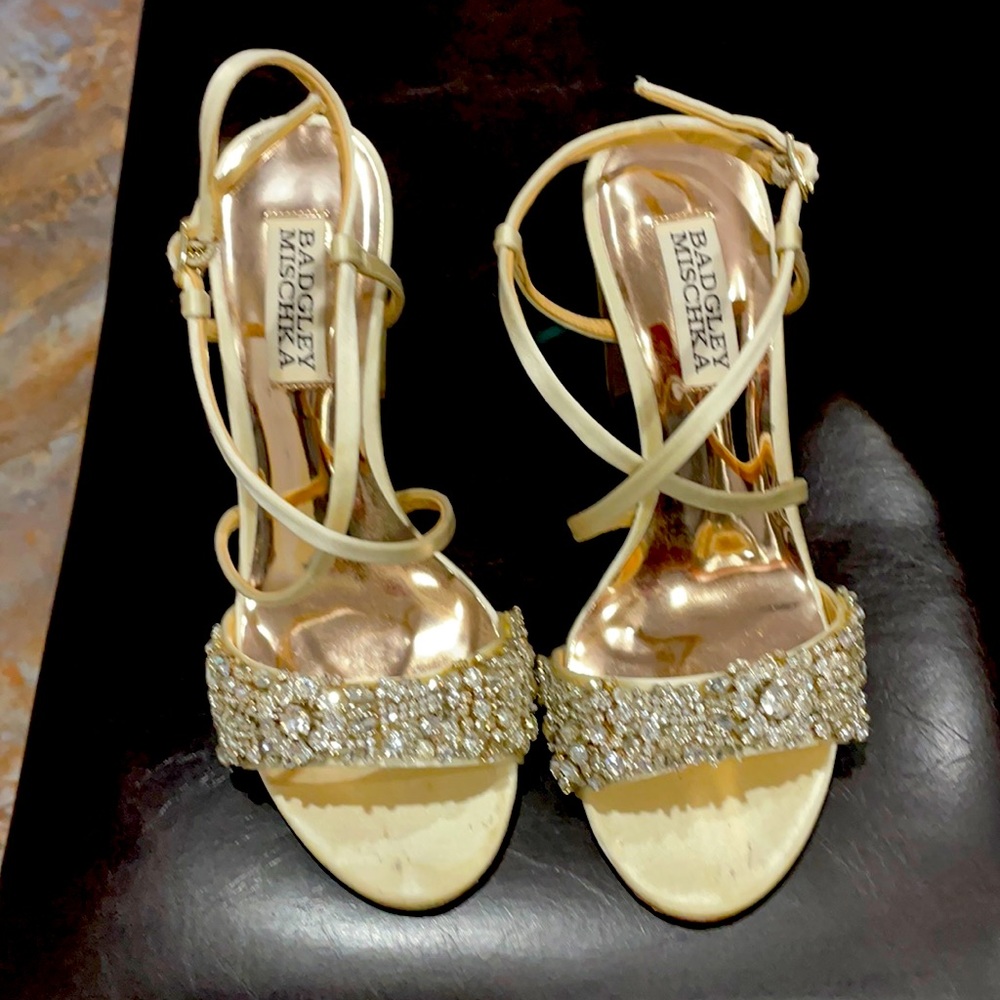 Badgley Mischka size 5.5 Carolyn ivory satin